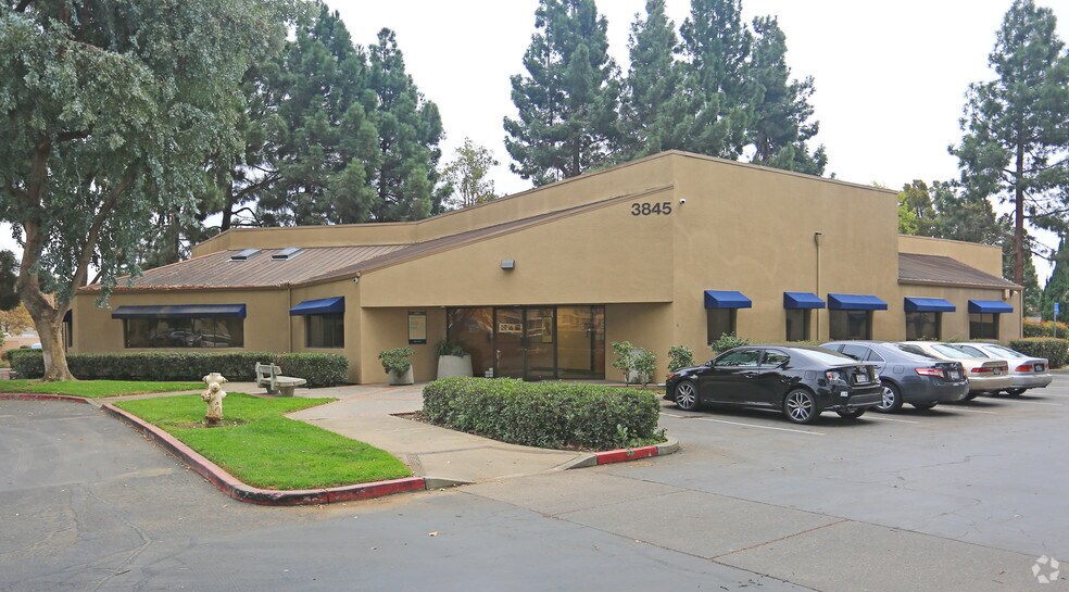 More Photos Of 3845-3885 Beacon Ave, Fremont Medical For Lease