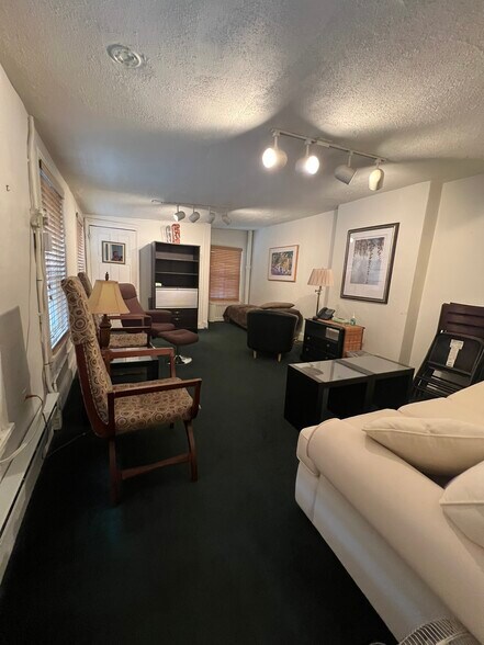 More Photos Of 313 S 16th St, Philadelphia Office For Sale