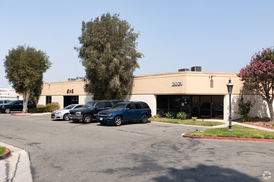 Primary Photo Of 2021 W Commonwealth Ave, Fullerton Light Manufacturing For Lease