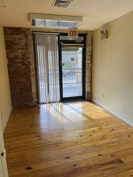 More Photos Of 1180-1236 Main St, Branford Unknown For Lease