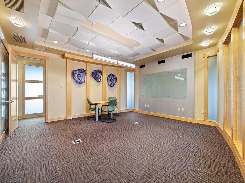 More Photos Of 2120 Milestone Dr, Fort Collins Office For Sale