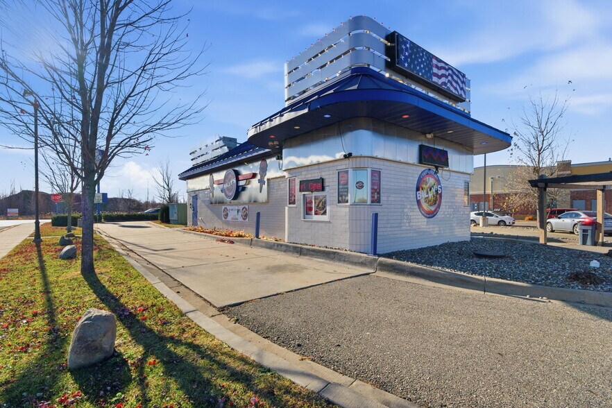 More Photos Of 50 County Road 120, Saint Cloud Fast Food For Sale