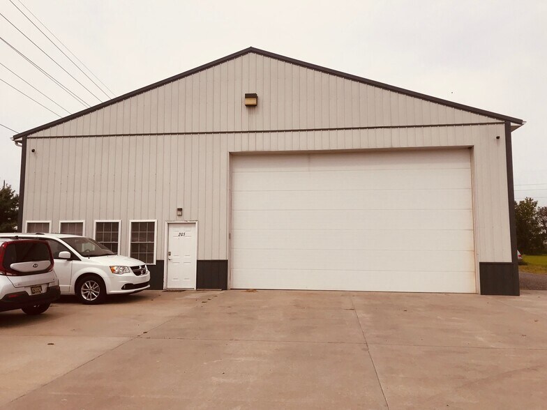 Primary Photo Of 205 East St, Harrington Industrial For Lease