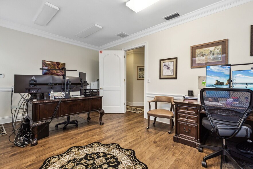More Photos Of 18936 Dale Mabry Hwy N, Lutz Medical For Lease