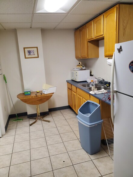 More Photos Of 2641 William St, Buffalo Showroom For Sale