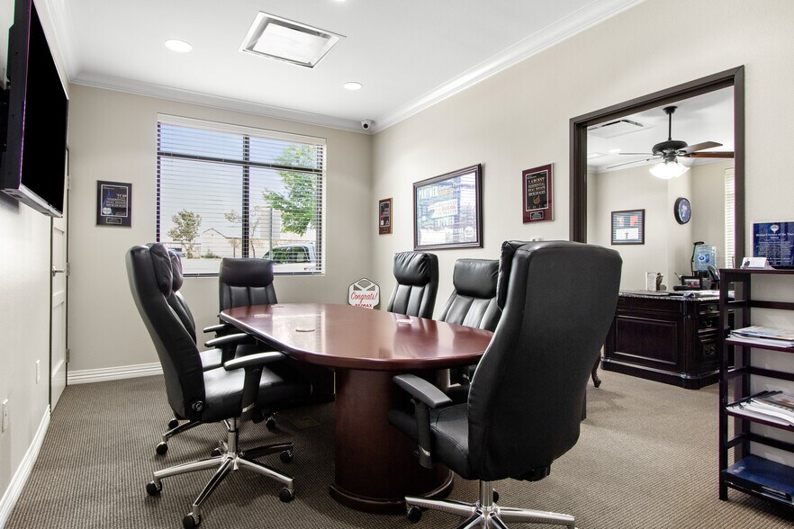 More Photos Of 301 S Watters Rd, Allen Office For Lease