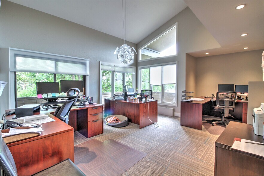 More Photos Of 7490 Clubhouse Rd, Boulder Medical For Sale