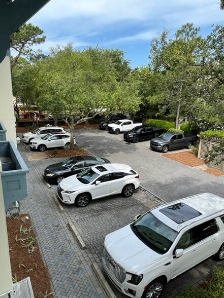 More Photos Of 1701 E County Highway 30A, Santa Rosa Beach Loft Creative Space For Lease