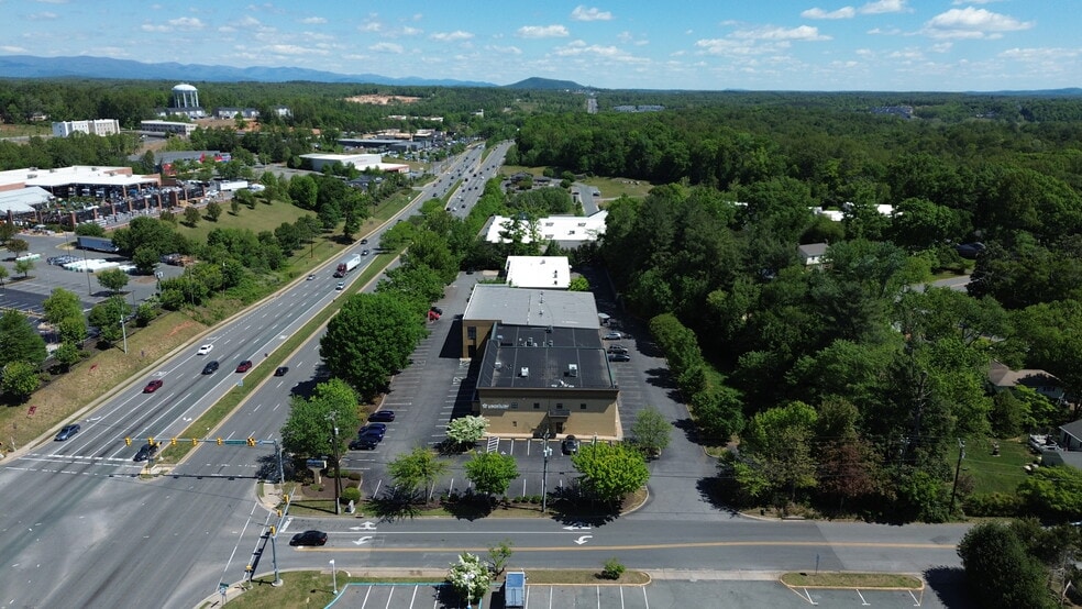 More Photos Of 1885 Seminole Trail, Charlottesville Freestanding For Lease