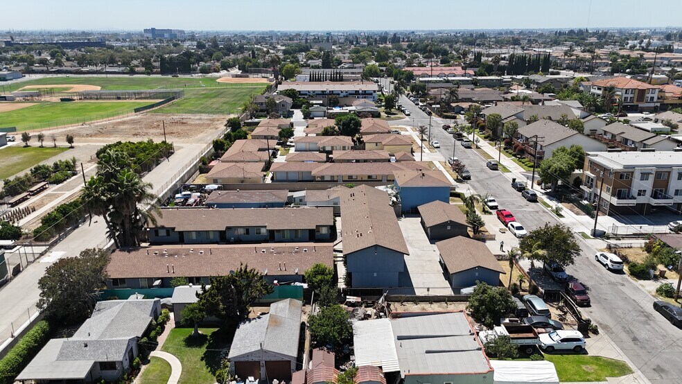 More Photos Of 3750 Franklin Ave, Fullerton Apartments For Sale