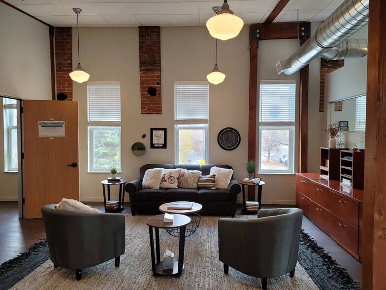 More Photos Of 2801 Welton St, Denver Restaurant For Sale