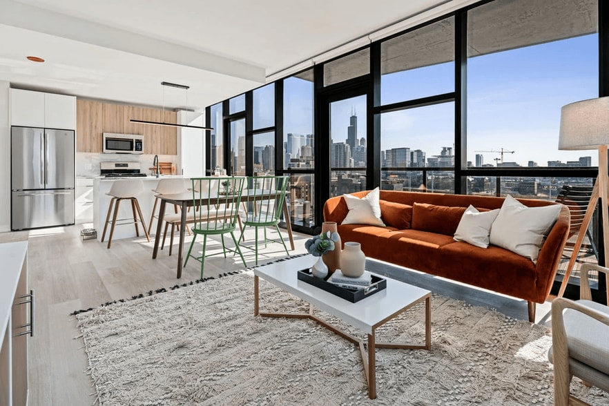 More Photos Of 730 N Milwaukee Ave, Chicago Apartments For Lease