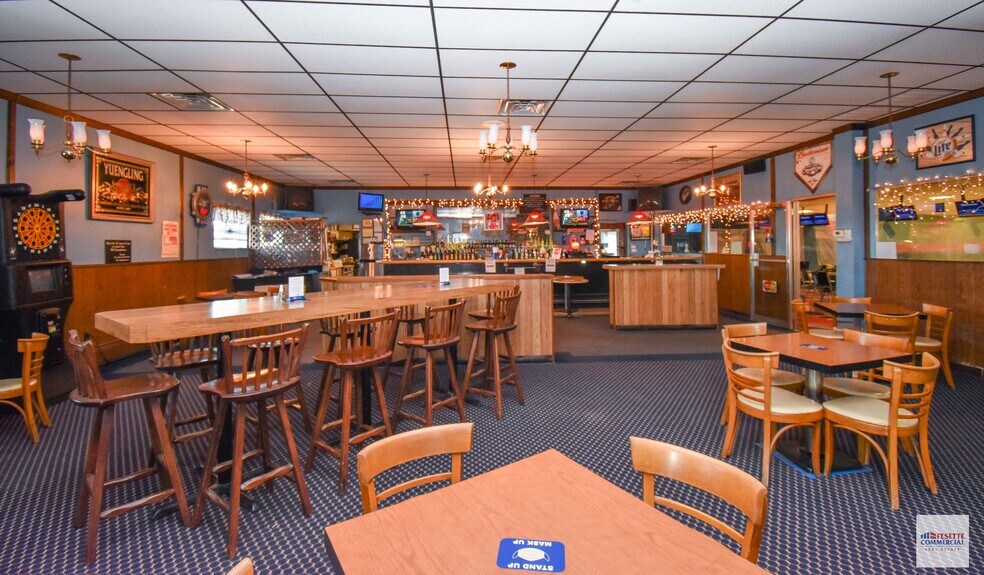 More Photos Of 28 N Bowl Ln, Plattsburgh Sports And Entertainment For Sale