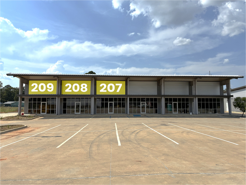 More Photos Of 8410 Line Ave, Shreveport Unknown For Lease