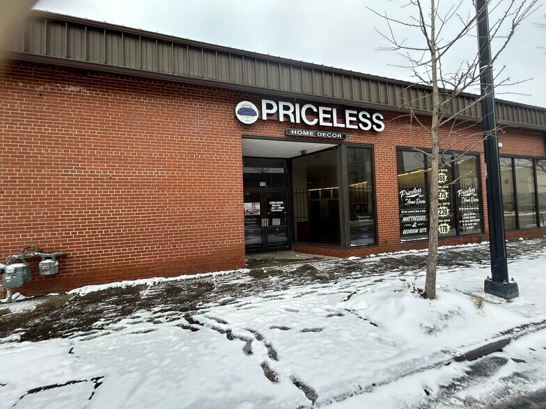 Primary Photo Of 118 Grant St, Buffalo Storefront Retail Office For Lease