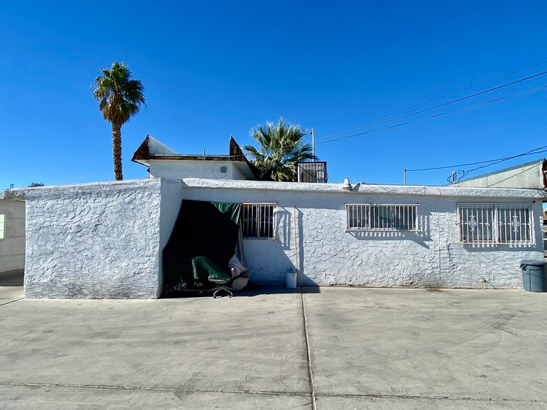 More Photos Of 1401 S Eastern Ave, Las Vegas Office For Sale