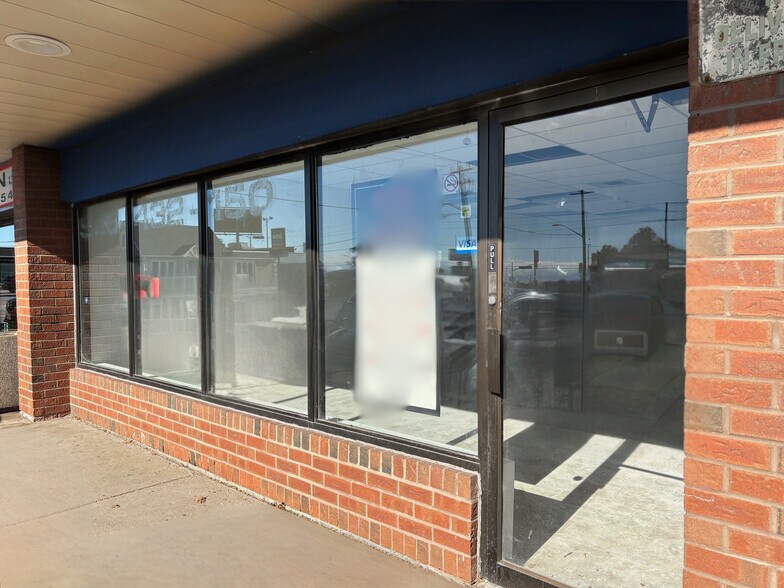 More Photos Of 400 King St W, Oshawa Storefront For Lease