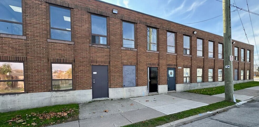 More Photos Of 50 Niagara St, St Catharines Manufacturing For Lease