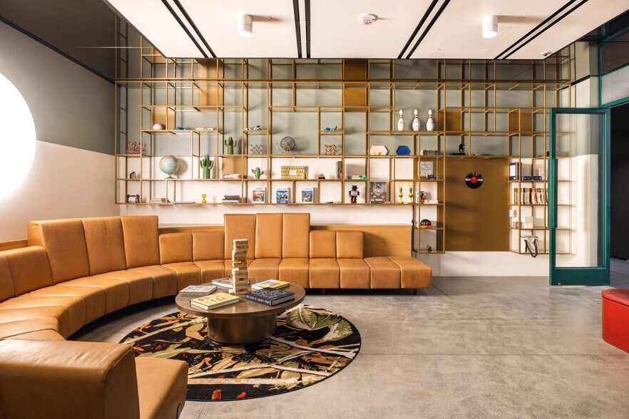 Primary Photo Of 345 California St, San Francisco Coworking Space