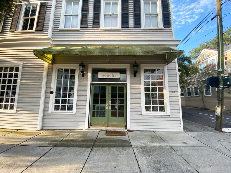 More Photos Of 141 Broad St, Charleston Storefront Retail Residential For Lease
