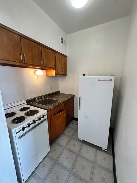 More Photos Of 24-26 S Galena Ave, Freeport Apartments For Sale