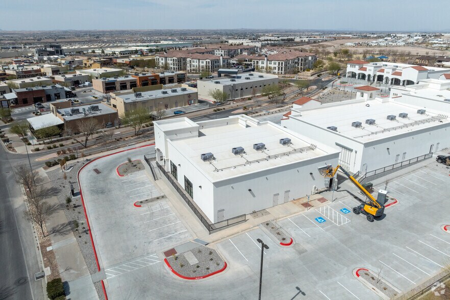 More Photos Of 7451 Paseo Del Norte Blvd, El Paso Storefront For Sale