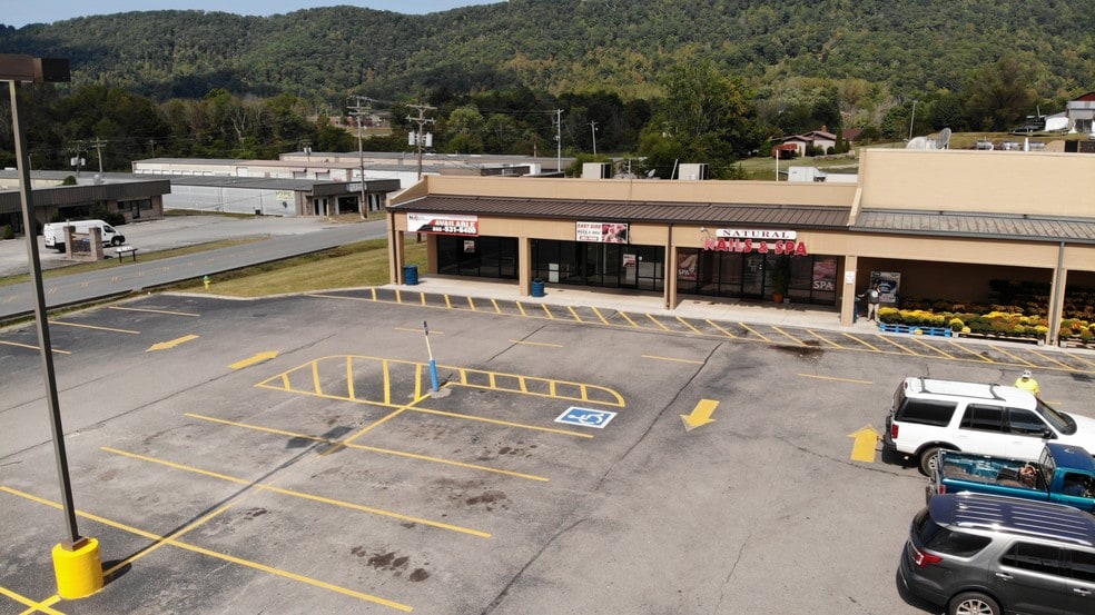 More Photos Of 1240 Middlesboro Hwy, LaFollette Unknown For Lease
