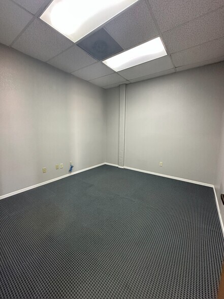 More Photos Of 7746 Lorraine Ave, Stockton Service For Sale