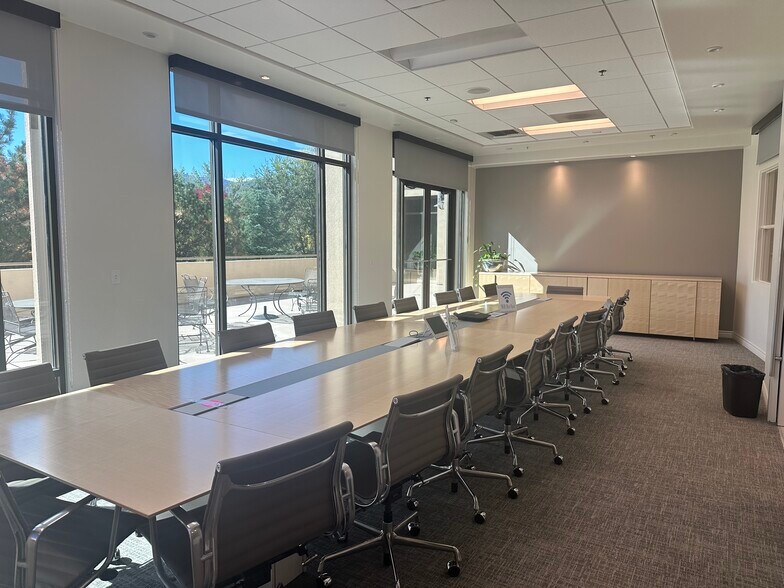 More Photos Of 5441 Kietzke Ln, Reno Office For Lease