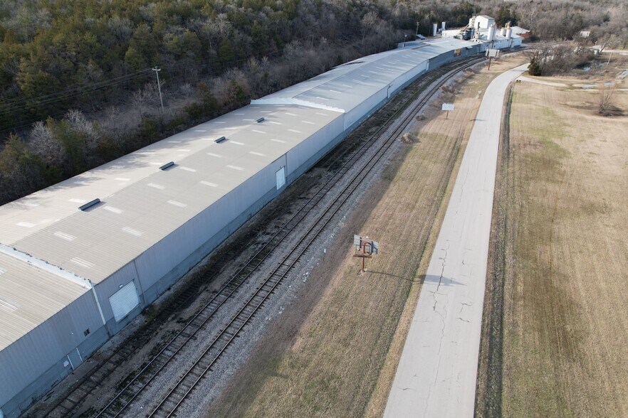 More Photos Of Charcoal Plant Dr, Omaha Warehouse For Sale
