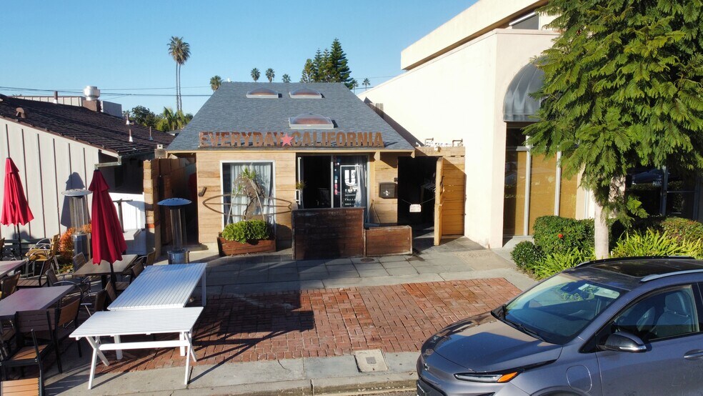 More Photos Of 2246 Avenida De La Playa, La Jolla Office For Lease