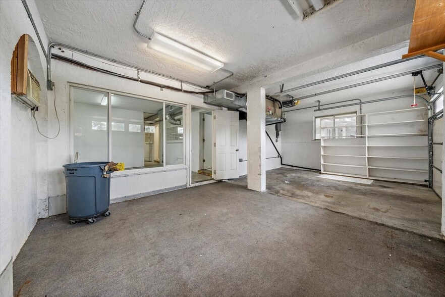 More Photos Of 4242 McIntosh Ln, Sarasota Storefront Retail Office For Sale