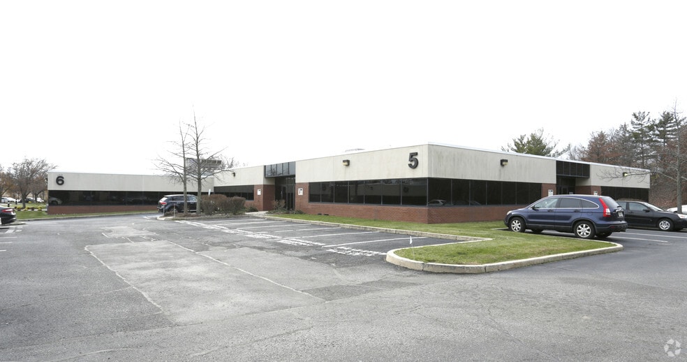 More Photos Of 1090 King Georges Post Rd, Edison Office For Lease