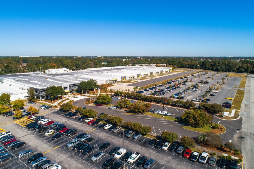 More Photos Of 4500 Leeds Ave, North Charleston Manufacturing For Lease