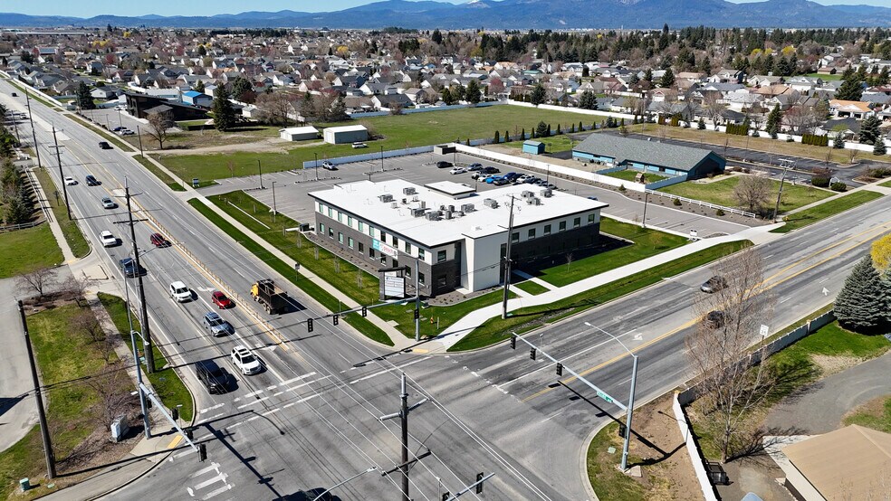More Photos Of 1701 Prairie, Hayden Medical For Lease