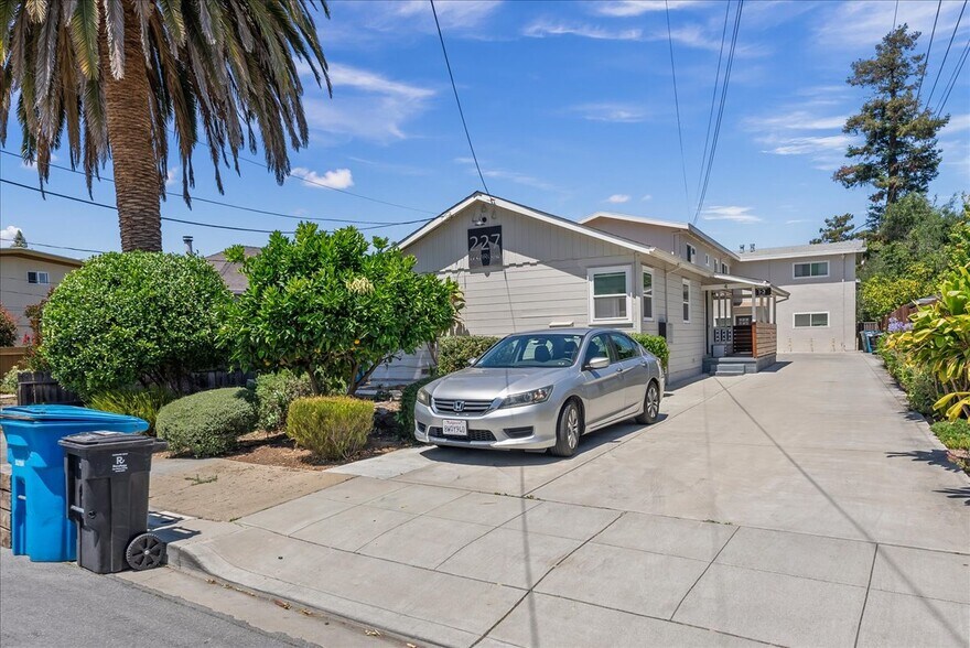More Photos Of 227 Madrone St, Redwood City Apartments For Sale
