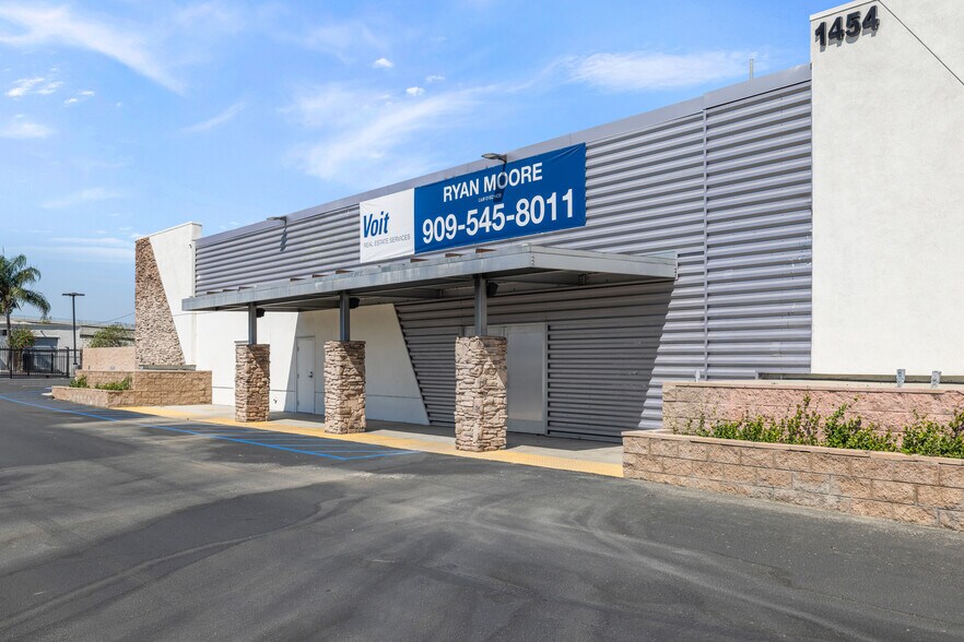 More Photos Of 1450-1454 Pomona Rd, Corona Industrial For Lease