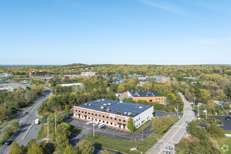 More Photos Of 6 Resnik Rd, Plymouth Office For Lease