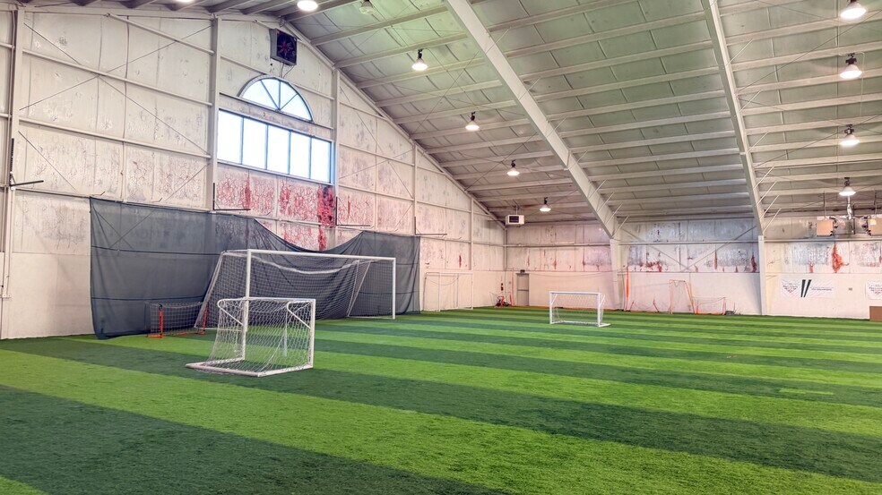 More Photos Of 1580 1000 Hwy, Logan Sports And Entertainment For Lease