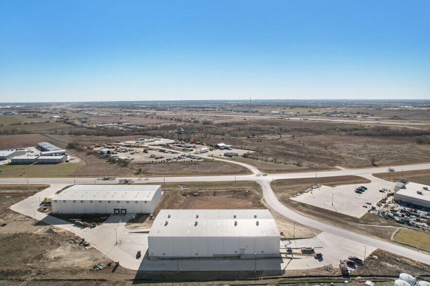 More Photos Of 6000 Chandler Rd, Hutto Unknown For Lease