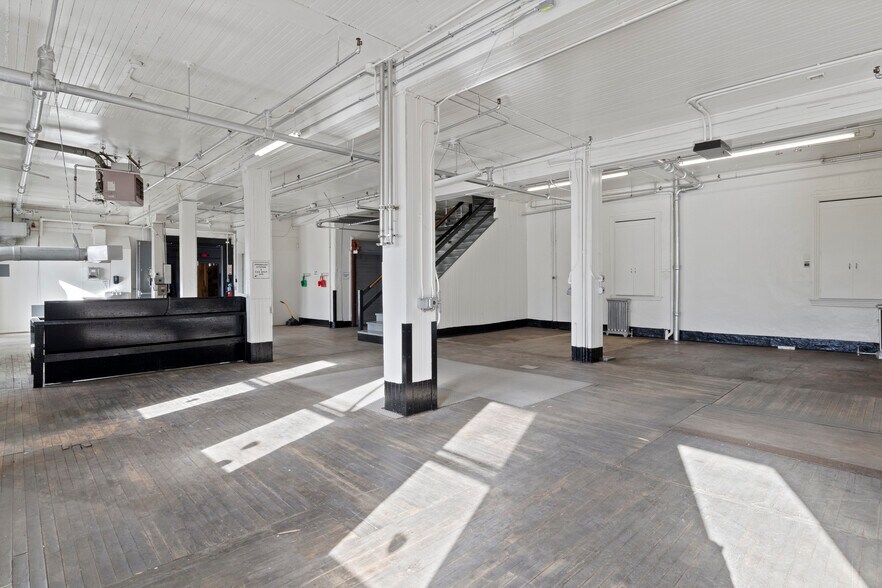 More Photos Of 86-88 White St, Rochester Manufacturing For Lease