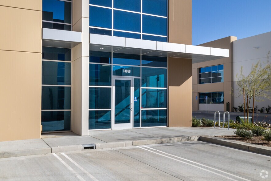 More Photos Of 13860 Old 215 Frontage Rd, Moreno Valley Warehouse For Sale