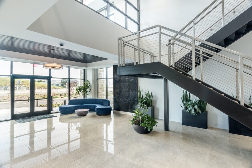 More Photos Of 8105 Saratoga Way, El Dorado Hills Medical For Lease