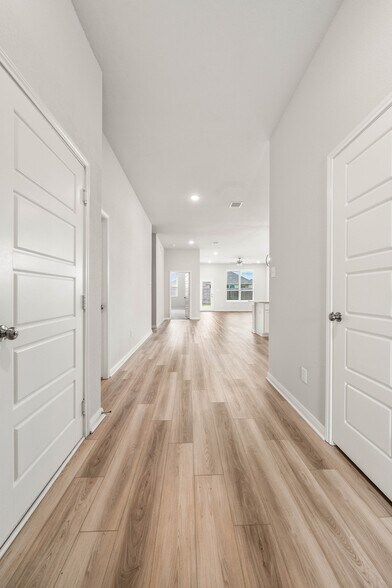 More Photos Of 4020 Centerfire, Waco Apartments For Sale