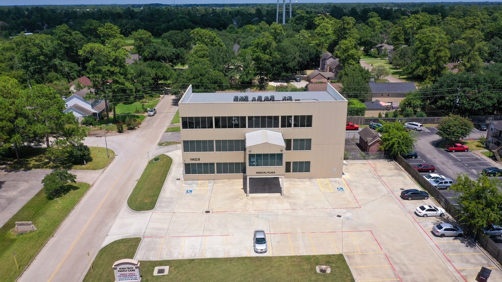 More Photos Of 16422 Stuebner Airline Rd, Spring Medical For Lease