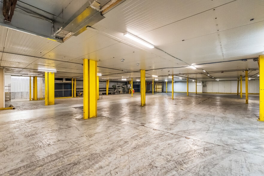 More Photos Of 2600 45th St, Vero Beach Food Processing For Sale