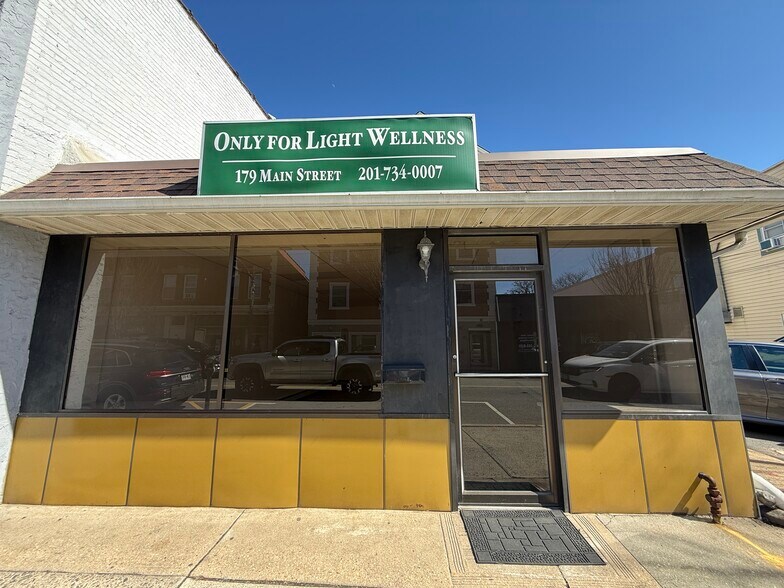 More Photos Of 179 Main St, Ridgefield Park Storefront Retail Residential For Lease