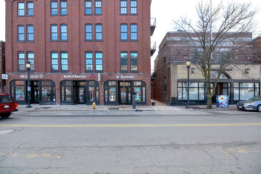 More Photos Of 24-28 High St, Medford Apartments For Lease