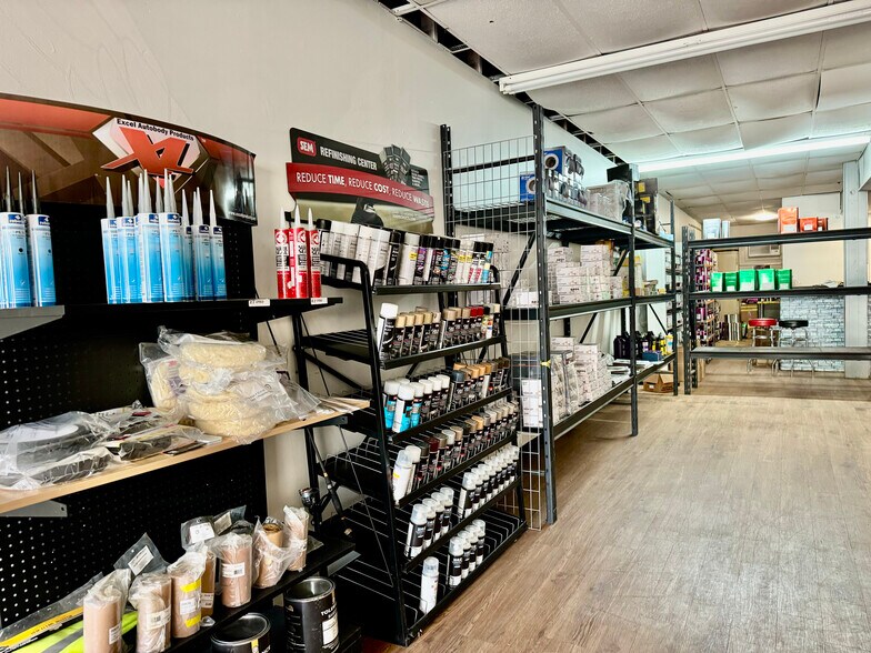 More Photos Of 7524 Hillcroft St, Houston Freestanding For Sale