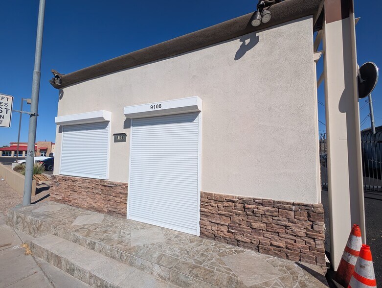 More Photos Of 1108 N Cave Creek Rd, Phoenix Storefront Retail Office For Sale
